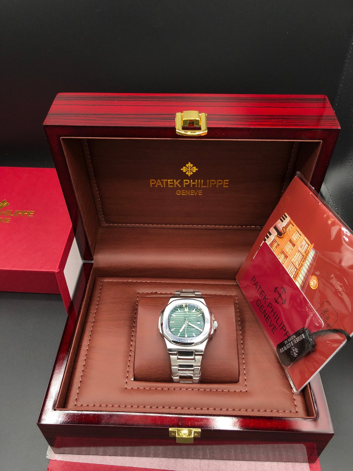 Patek Phillipe Tiffany ( Chain )